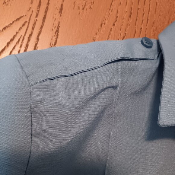 Royal Crest by Conqueror Uniform Shirt Size 34 - Picture 5 of 6